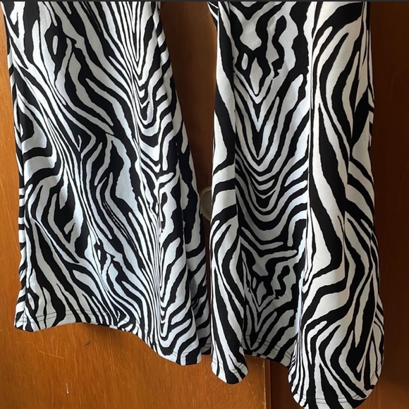 SHEIN flare pants - Picture 3 of 5